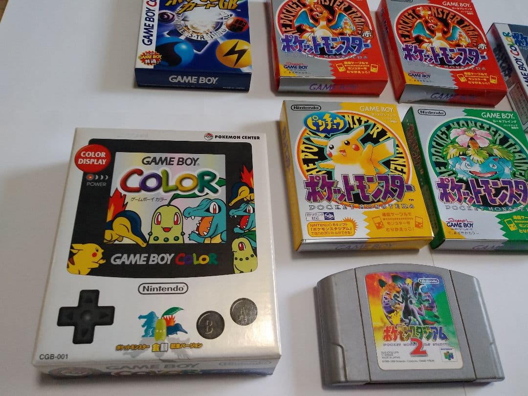 ト*ウ様 中古品　空箱多め　ポケットモンスター　ゲーム　空箱　まとめ売り　赤　金