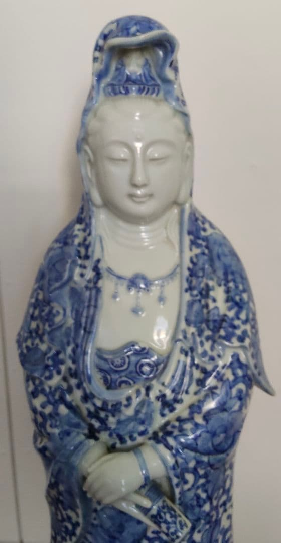 九谷焼　置物　青白磁の仏像 約44cm