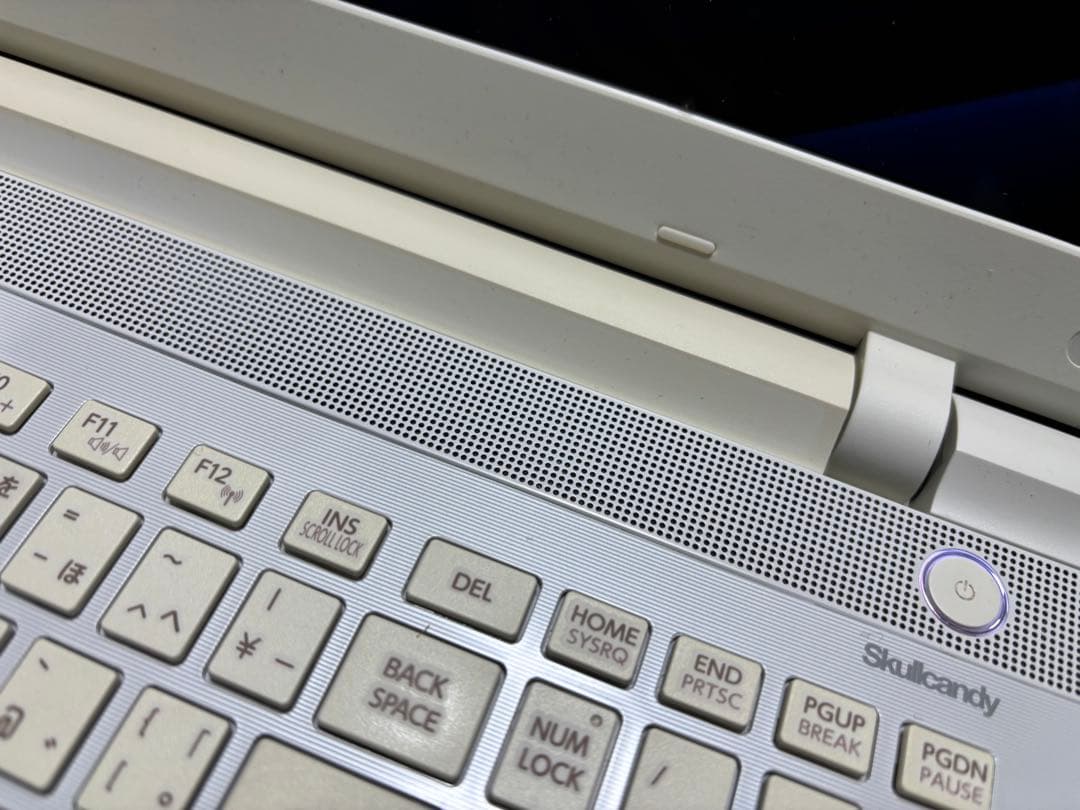 【SSDなし】dynabook T55/UW i3-6100 8GB