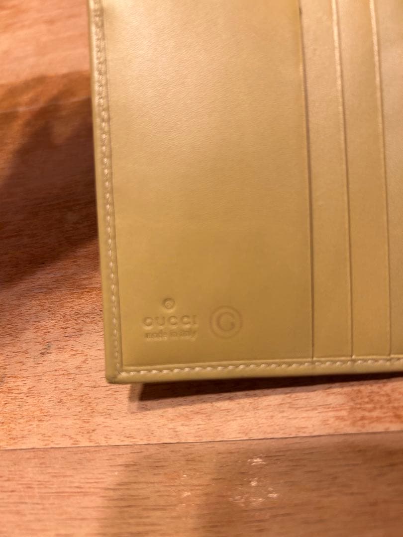 GUCCI サイフ　未使用