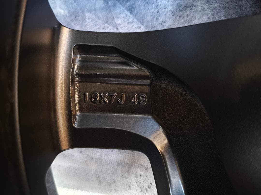kkeenn様 SL型フォレスターダークメタリック18インチ純正ホイールNo.4
