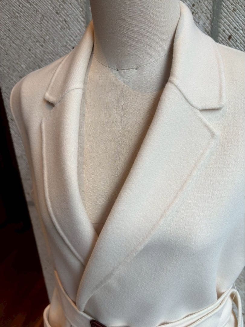 【新品未使用】MaxMara 膝丈コート