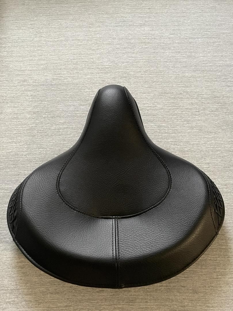 Harley-Davidson FLSTSB クロスボーンズ2011 純正シート