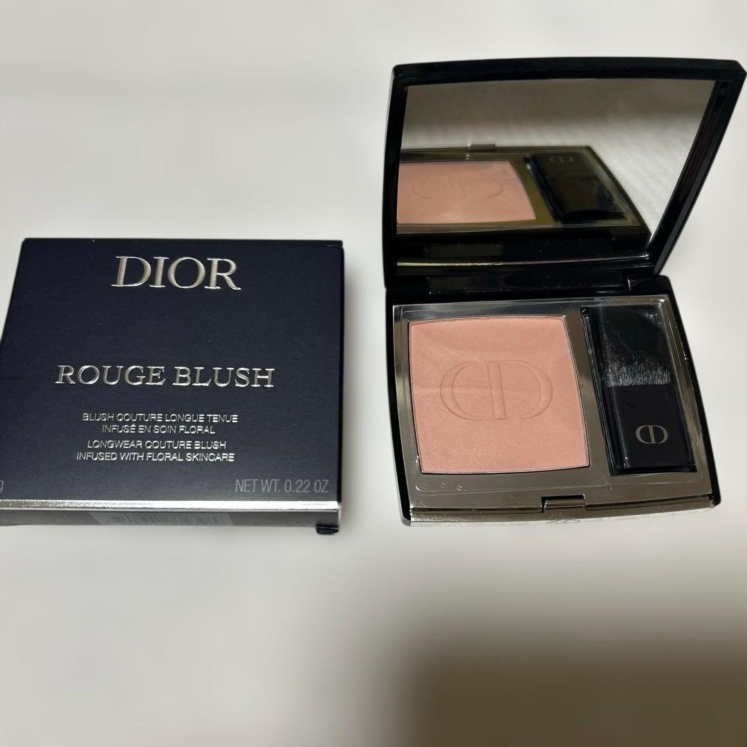 チーク Dior Rouge Blush 732 Peach Corolle Satin