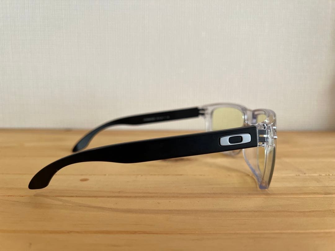 Oakley HOLBLOOK クリアイエローレンズ サングラス